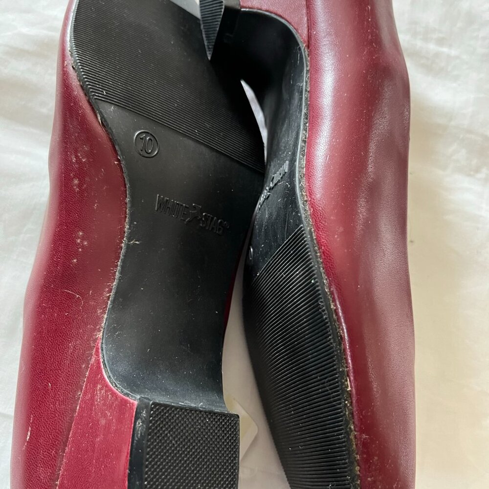 NWT Women's White Stag WINE pumps - size 10 with 1 1/2 inch heel - Picture 4 of 6
